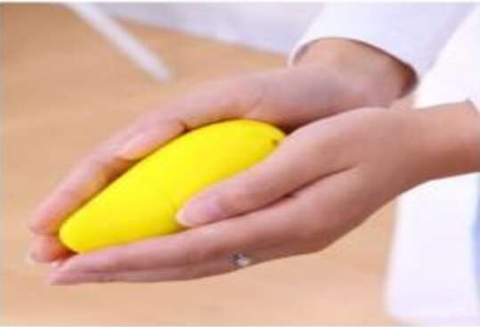 Standard USB output interface, you only need phone lines can be charged 