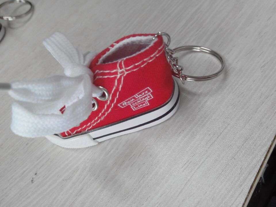 keychain with sport shoes BD-S45